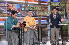 左からすゑひろがりず、博多華丸。