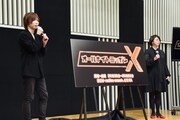 SHOWROOM社長の前田裕二(左)とニッポン放送社長の檜原麻希氏(右)。