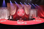 「QUIZ GO ROUND 流れる前に選びとれ！」のワンシーン。(c)関西テレビ