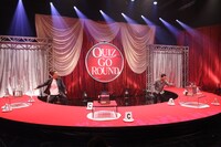「QUIZ GO ROUND 流れる前に選びとれ！」のワンシーン。(c)関西テレビ