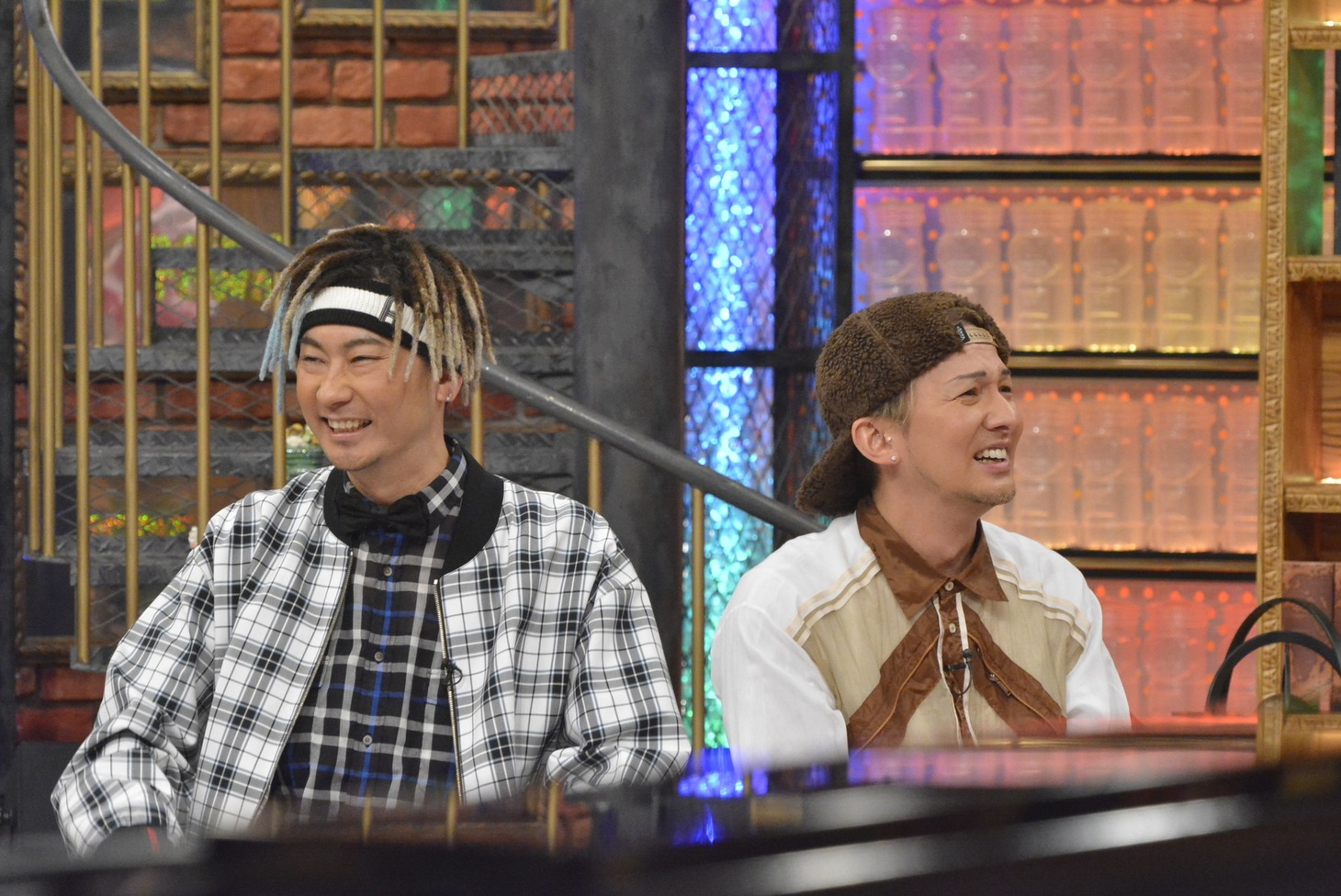 左からTOMO、ISSA。(c)読売テレビ