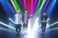 左からアキナ、佐藤佳奈アナウンサー。(c)読売テレビ