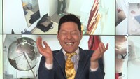 「おもしろく入る部屋 ※東野幸治 監視中」より、東野幸治。