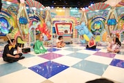 テレビ千鳥「浦島太郎選手権」の生配信を終えた(左から)平成ノブシコブシ吉村、麒麟・川島、ロッチ中岡、千鳥。