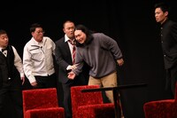 2本目のコントのワンシーン。