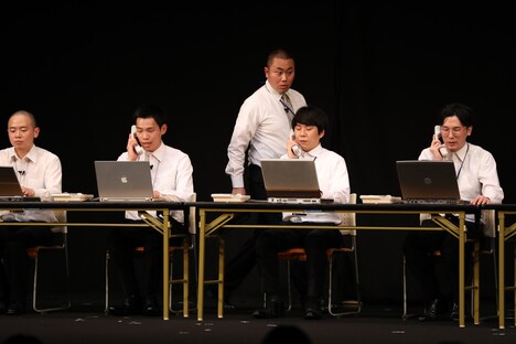 8本目のコントのワンシーン。