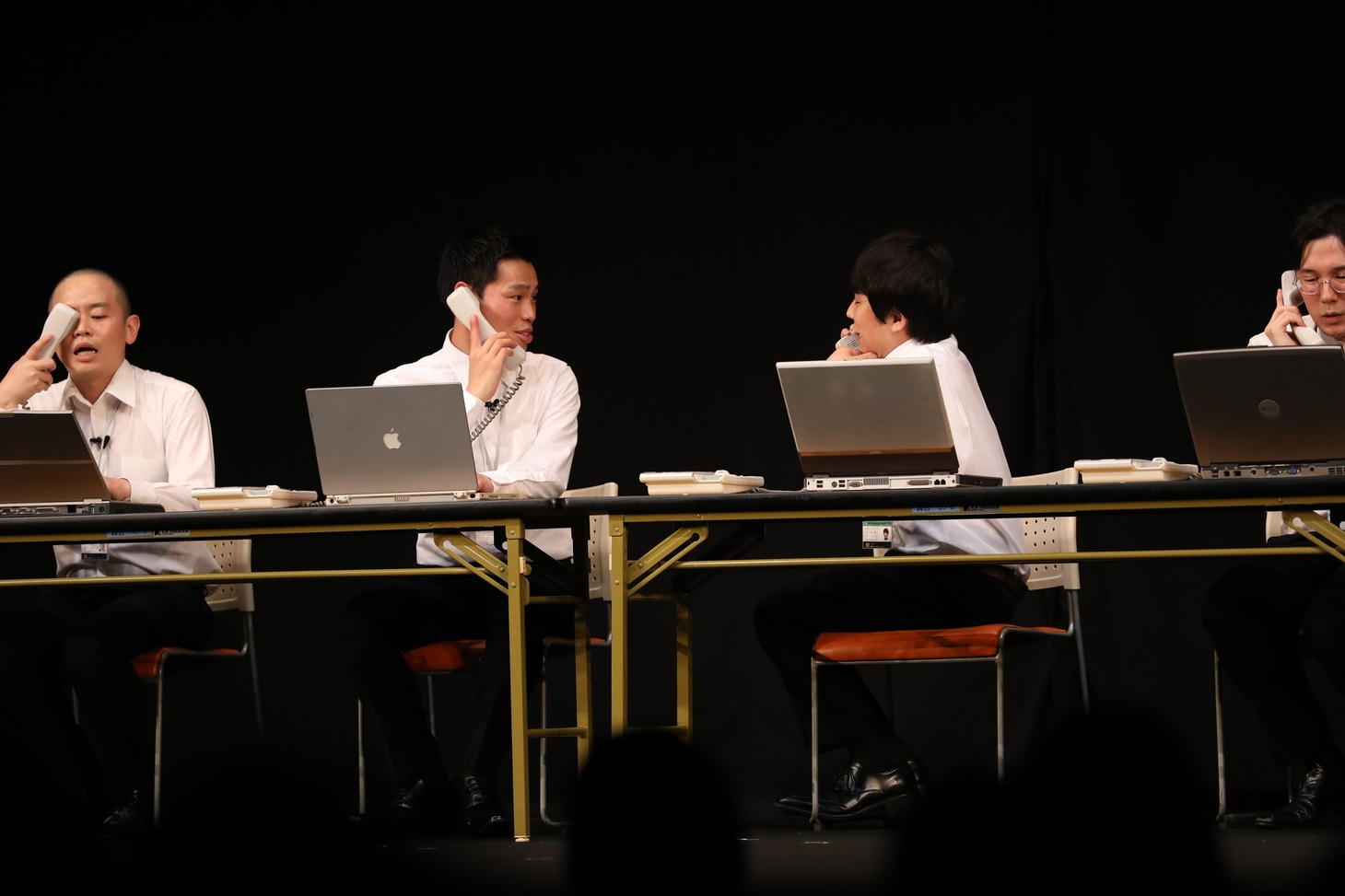 8本目のコントのワンシーン。