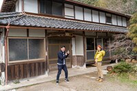 「シャンプーハットてつじの空き家でハピキャン」より。(c)メ～テレ