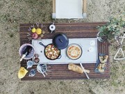 「シャンプーハットてつじの空き家でハピキャン」より。(c)メ～テレ