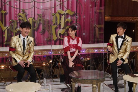 （左から）南原清隆、西野七瀬、陣内智則。(c)フジテレビ