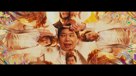 ラストアイドル「君は何キャラット？」ミュージックビデオより。