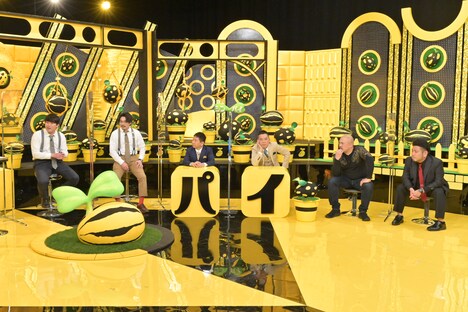 （左から）オズワルド、爆笑問題、鬼越トマホーク。(c)テレビ朝日