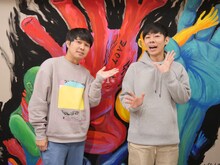 番組MCのさらば青春の光・東ブクロ（左）と、初回ゲストのトンツカタン森本（右）。