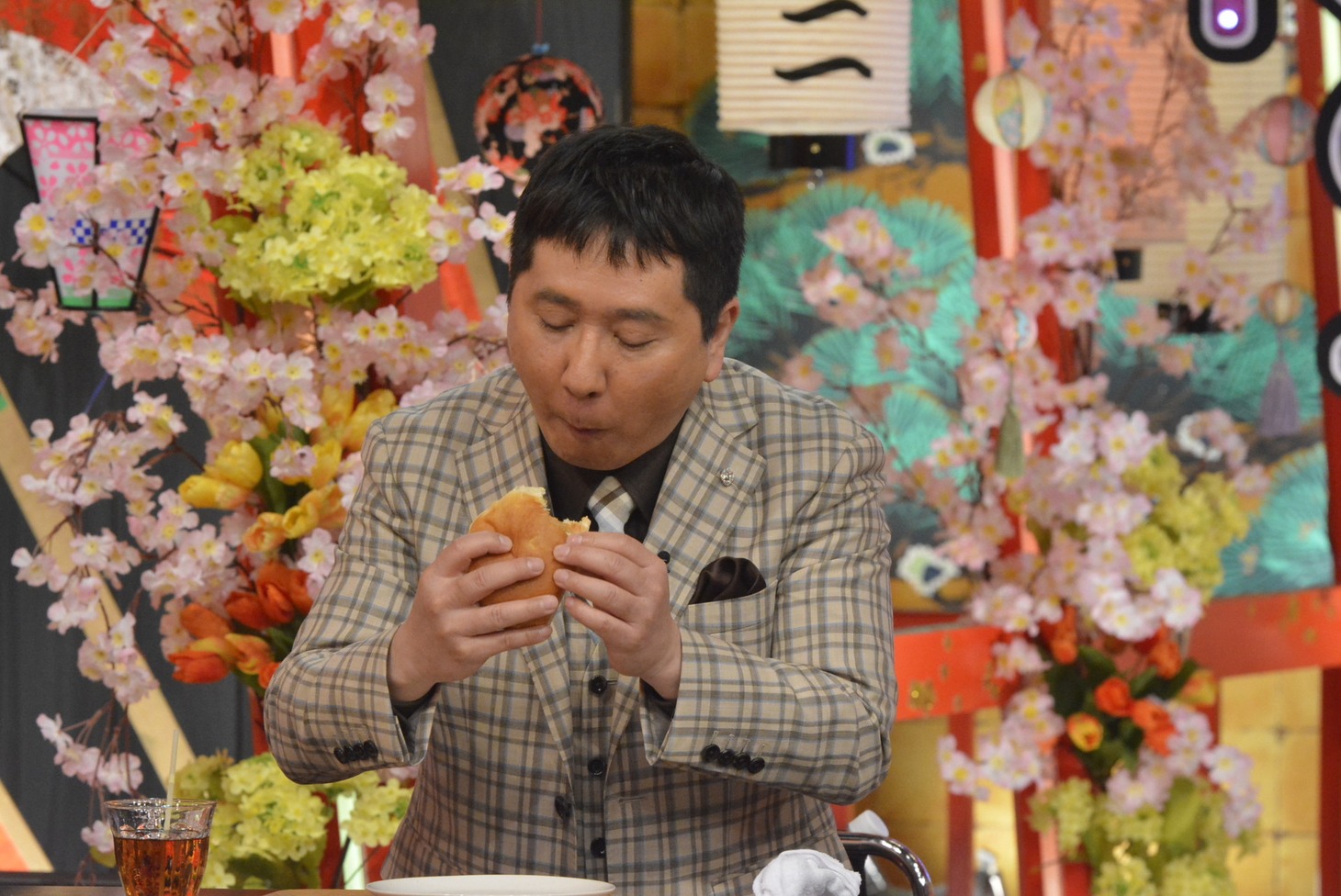 爆笑問題・田中 (c)読売テレビ