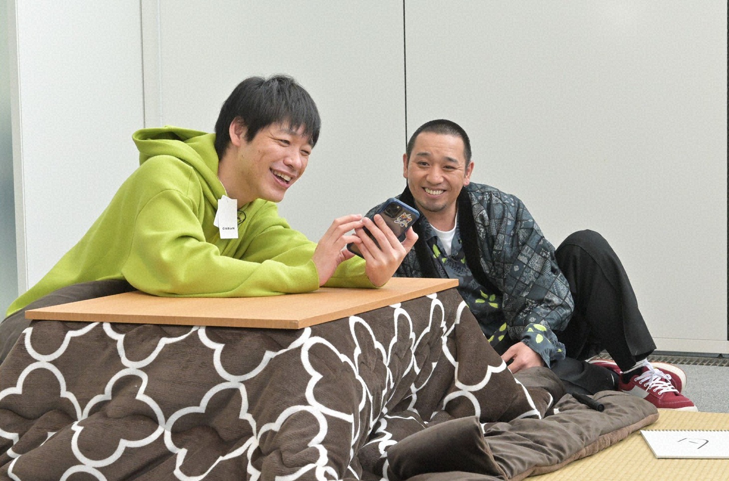 麒麟・川島と千鳥・大悟。(c)テレビ朝日