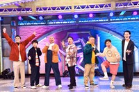 （左から）ハナコ、チョコレートプラネット、霜降り明星。