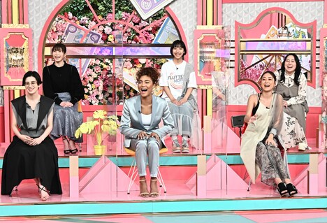 「オモテガール裏ガール」のワンシーン。(c)TBS