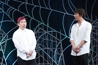 左から霜降り明星せいや、藤田玲。