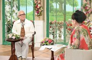 「徹子の部屋」に出演する小堺一機と黒柳徹子。(c)テレビ朝日