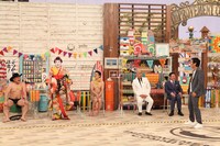 （左から）ハリウッドザコシショウ、コウメ太夫、アキラ100%、錦鯉、明石家さんま。(c)フジテレビ