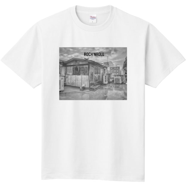 アインシュタイン河井がデザインしたTシャツ。
