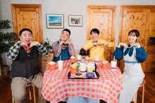 「ザキ山小屋」に出演する（左から）ドランクドラゴン塚地、アンタッチャブル山崎、ダンディ坂野、柏木由紀。(c)ABCテレビ