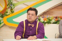 とろサーモン久保田演じるコメンテーター・中澤達也。