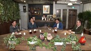 「これ余談なんですけど…」に出演する(左から)かまいたち、小池美波、ミルクボーイ。(c)ABCテレビ