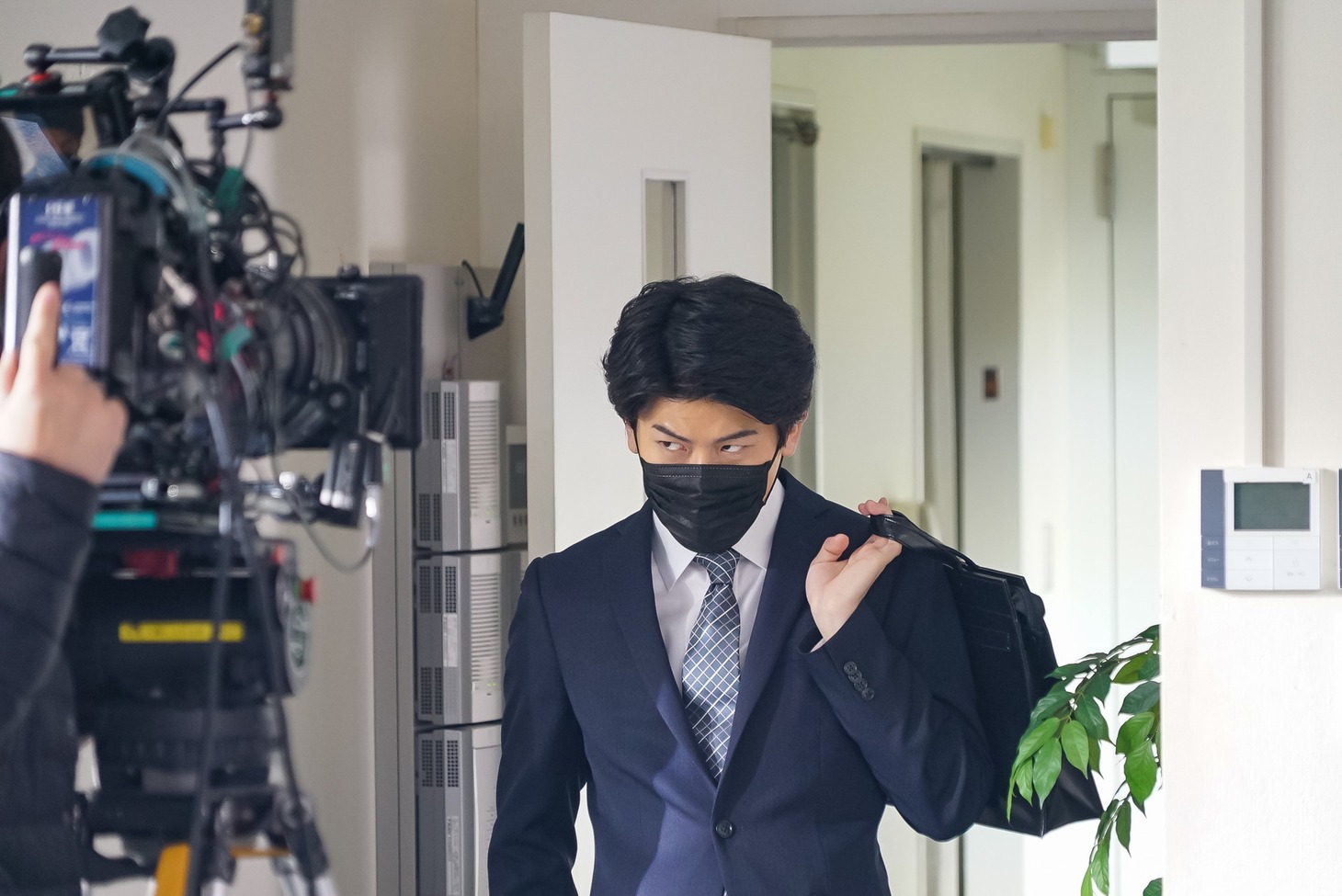 撮影中の土佐兄弟・有輝。