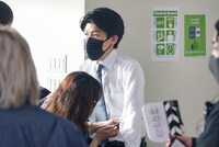 撮影中の土佐兄弟・有輝。