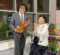 VTRゲストとして出演する（左から）葉加瀬太郎、ハラミちゃん。(c)テレビ朝日