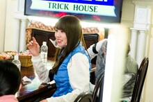 加藤史帆 (c)テレビ朝日