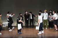 ザ・ギースに本気で憧れているコガラシガーナ丸山はコネオの高得点に納得がいかない。