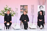 左から池乃めだか、末成映薫、未知やすえ。(c)MBS