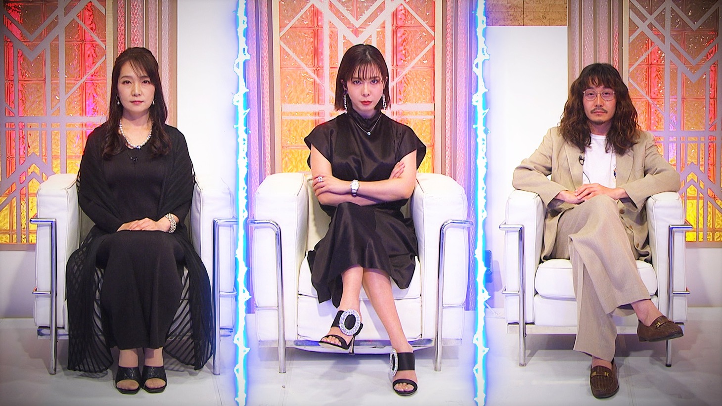 パトロンとして出演する（左から）松田裕美、エンリケ、大野淳平。(c)フジテレビ