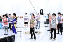 「千原ジュニアの座王」4月30日放送回に出場する芸人たち。(c)関西テレビ