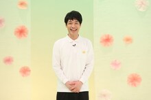 「ENGE HK みんなのダンスネタ」進行役の麒麟・川島。(c)フジテレビ