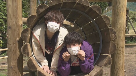 左から福本大晴、佐野晶哉。(c)読売テレビ