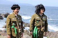 イワイガワ・岩井ジョニ男とずん飯尾。(c)フジテレビ