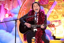 EIKO（狩野英孝）(c)フジテレビ