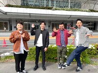 左から和牛、かまいたち。