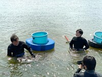 「和牛×かまいたちのいいダシとってんね～」より。