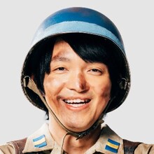 兵士に扮するパーパー・ほしのディスコ。