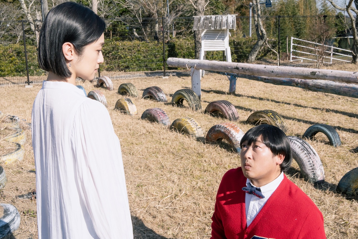「ママのドアtoドア」より、左から安達祐実、上杉みち。