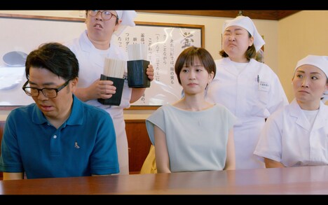 Webドラマ「麺と千尋の並行世界」より。