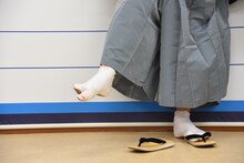 赤土がついたすゑひろがりず南條の足袋。