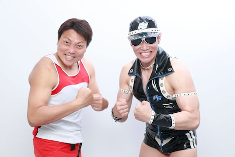 ネオ☆健康ボーイズ。左からサバンナ八木、レイザーラモンHG。