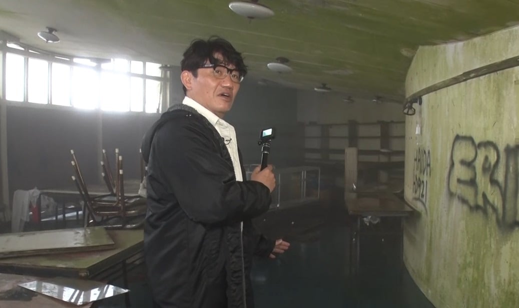 ずん飯尾、ロープウェイの発着場だった廃墟の価値を調査