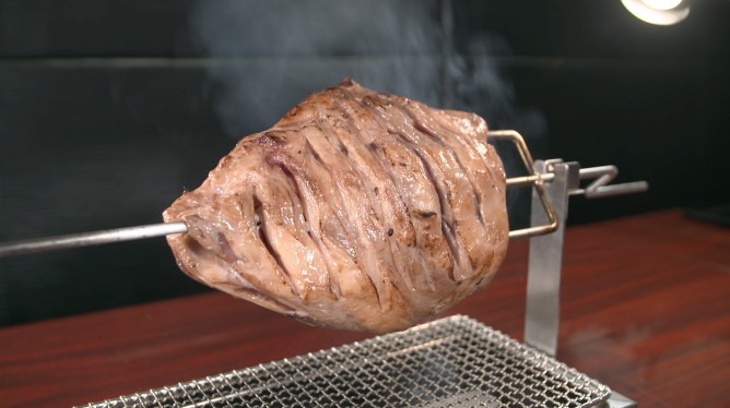 番組に登場するラム料理。
