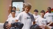 CM「BASE偏見派とBASE利用者の抗争」編より。